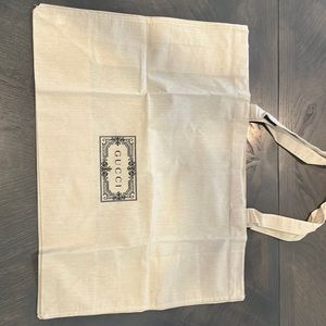 Authentic Gucci linen shopping bag.